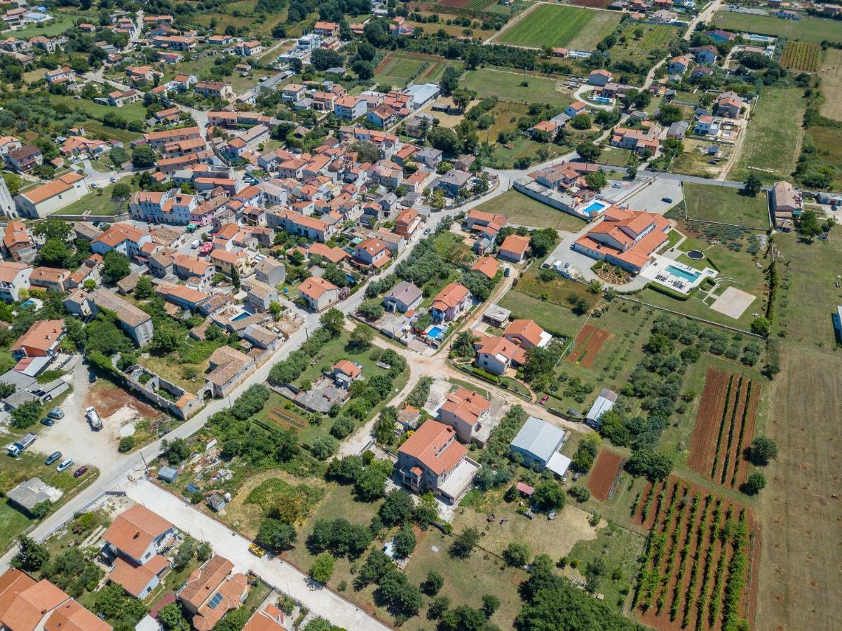 Šišan Holiday Home Sarita מראה חיצוני תמונה